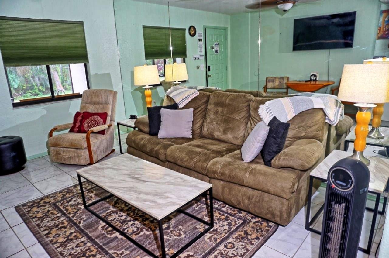 Image 3 of 34 For 20921 Haulover Cove F5