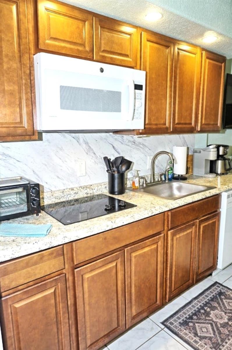 Image 9 of 34 For 20921 Haulover Cove F5