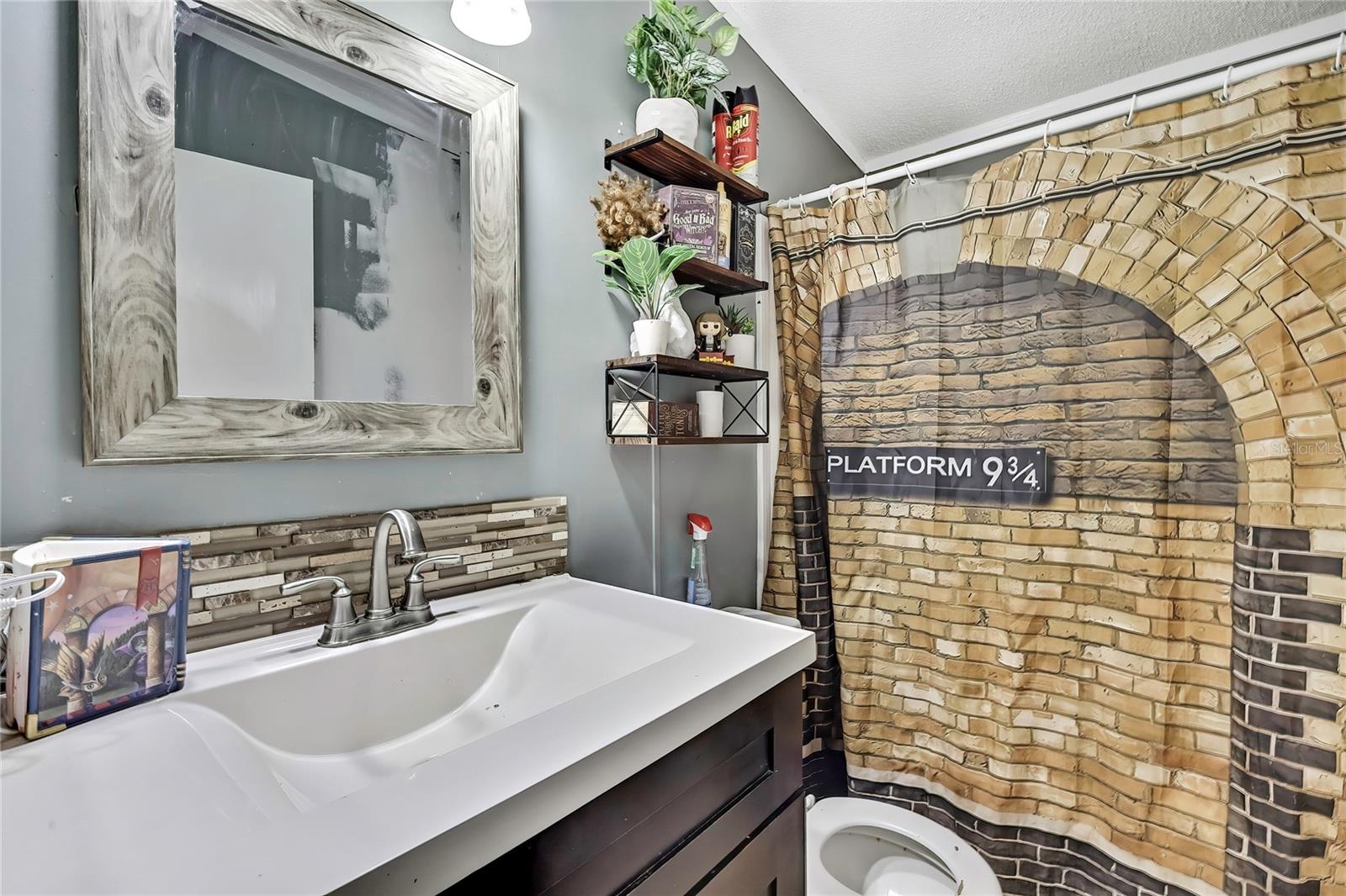 Image 17 of 37 For 28470 Soaring Hawk Lane