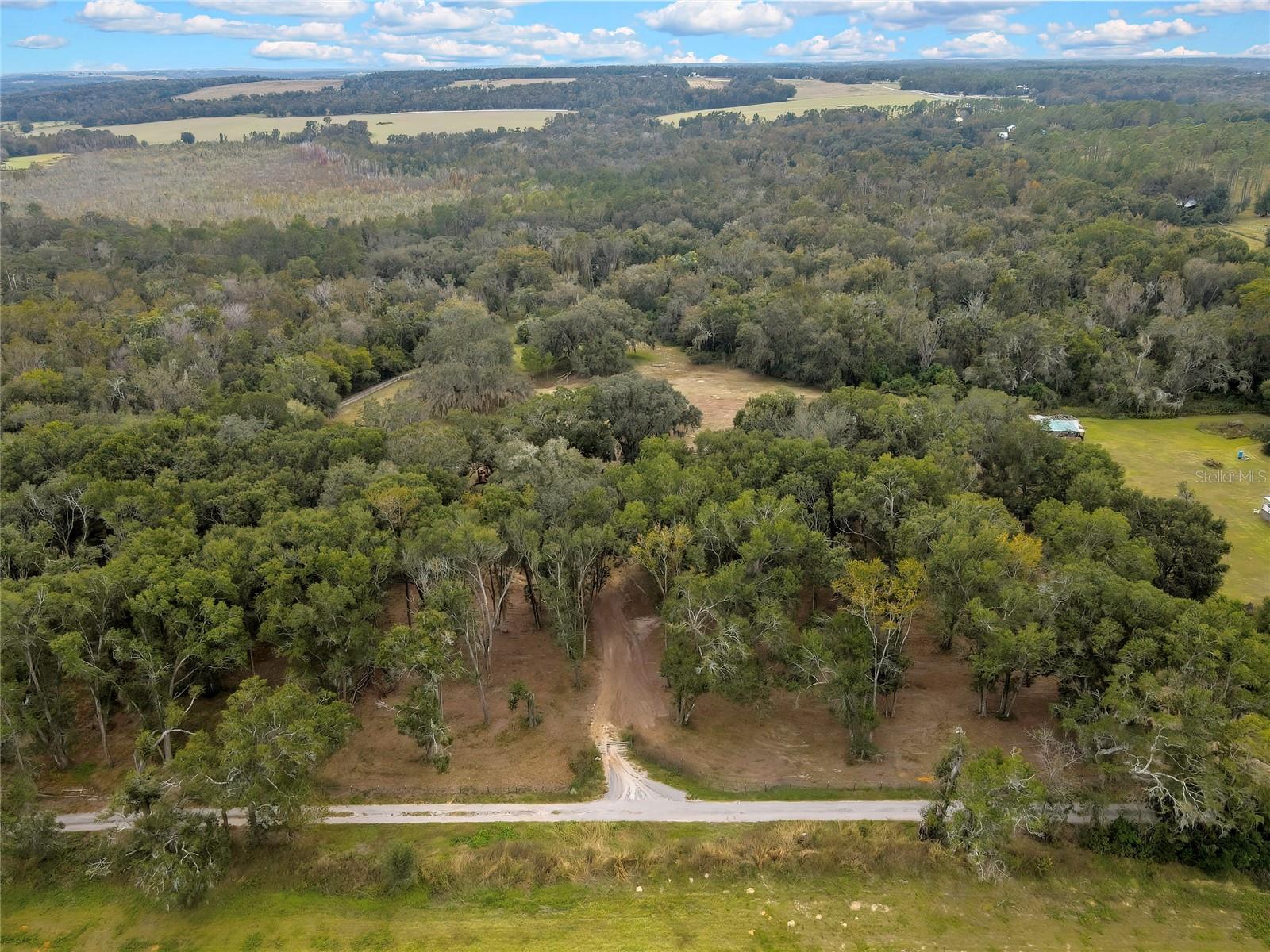 Image 30 of 37 For 28470 Soaring Hawk Lane