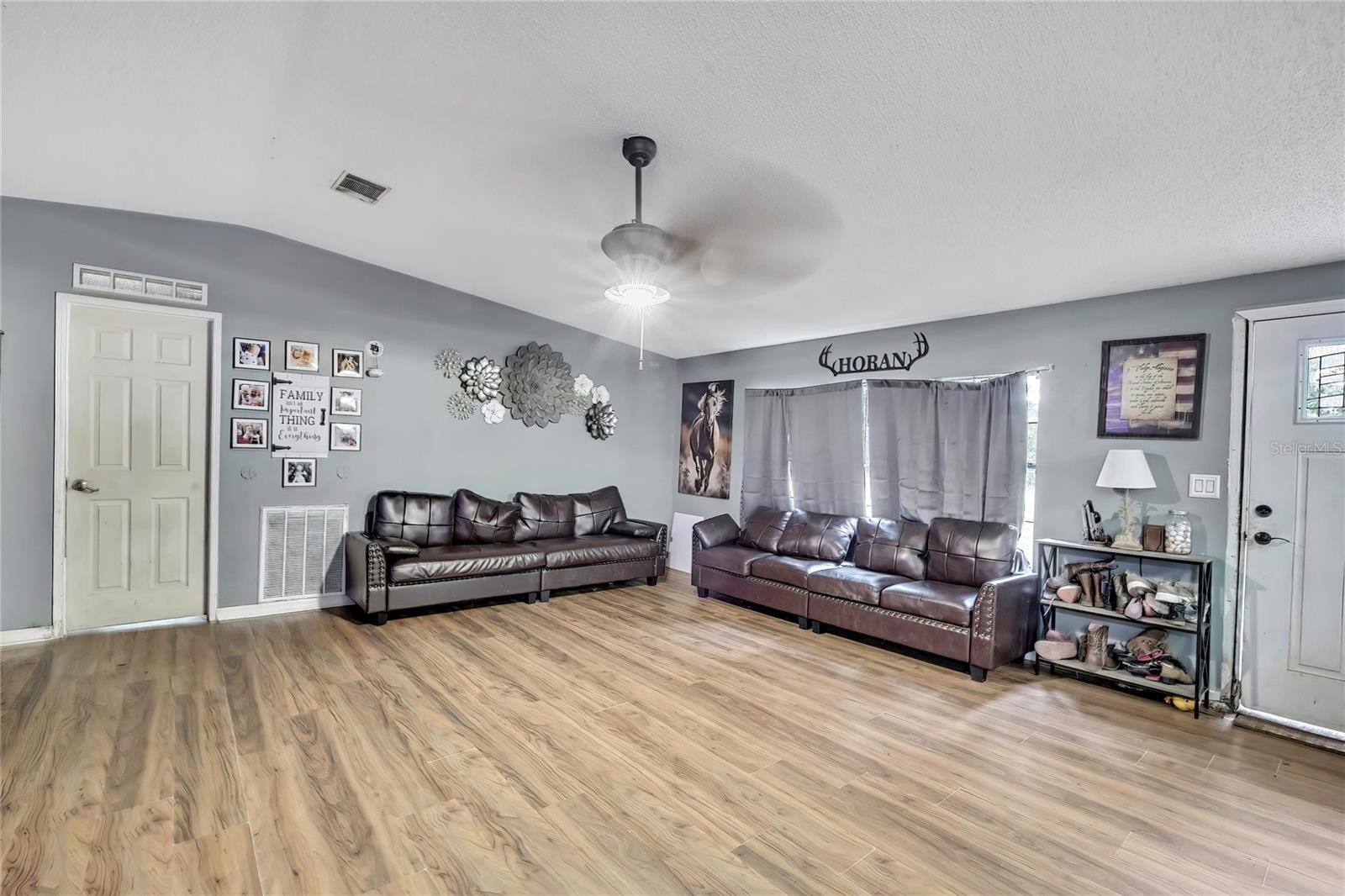 Image 7 of 37 For 28470 Soaring Hawk Lane