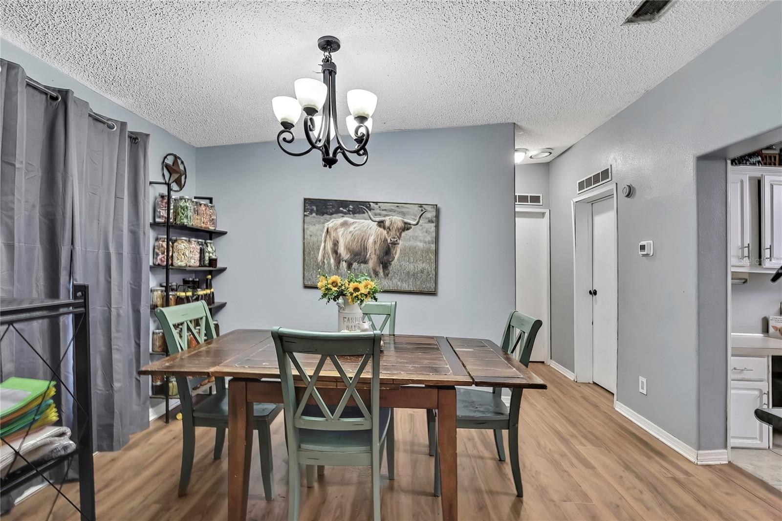 Image 9 of 37 For 28470 Soaring Hawk Lane