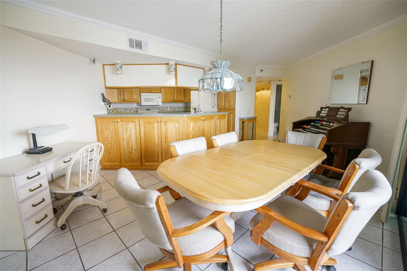 Image 12 of 61 For 6035 Sea Ranch Drive 800