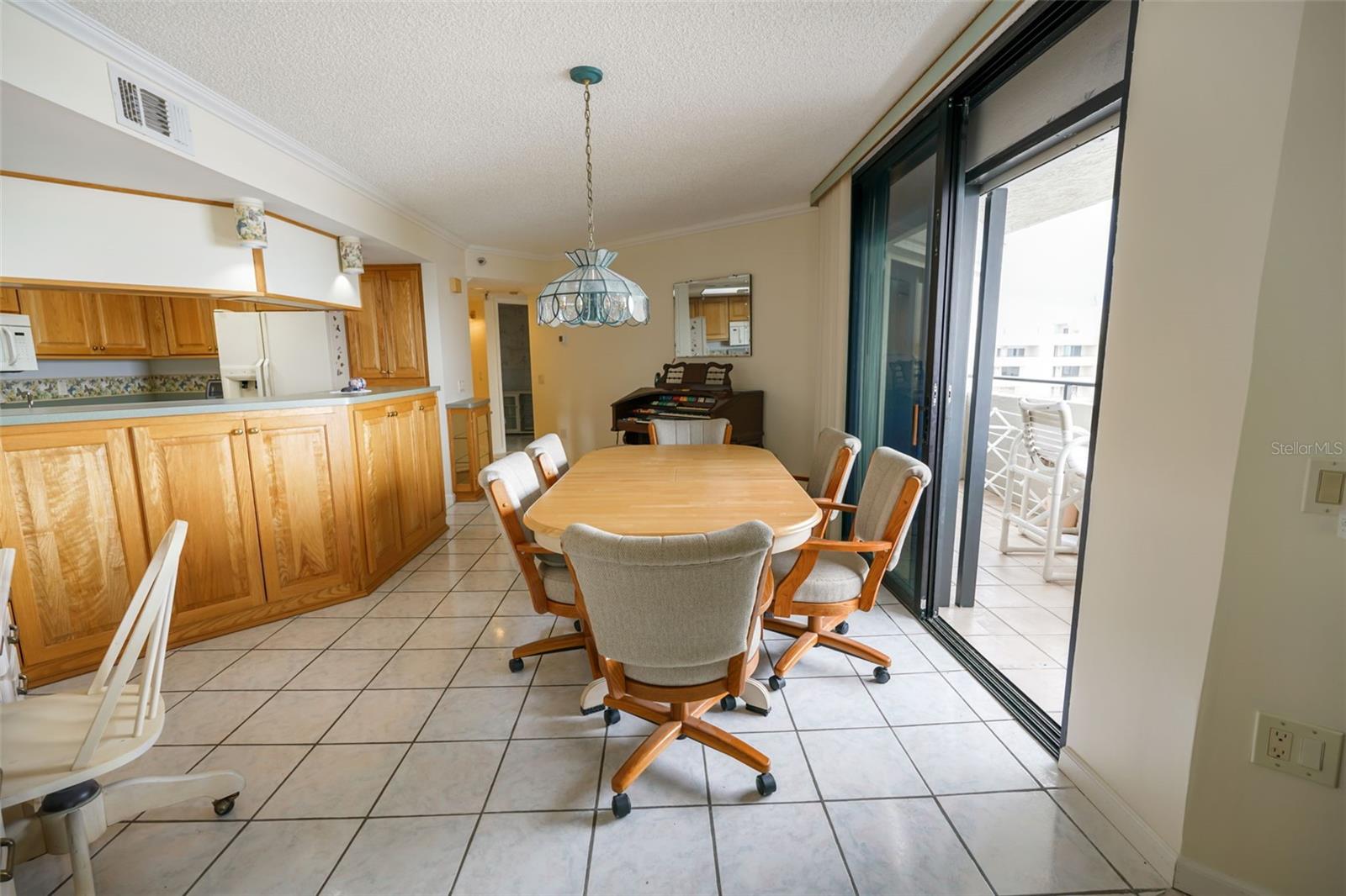 Image 13 of 61 For 6035 Sea Ranch Drive 800