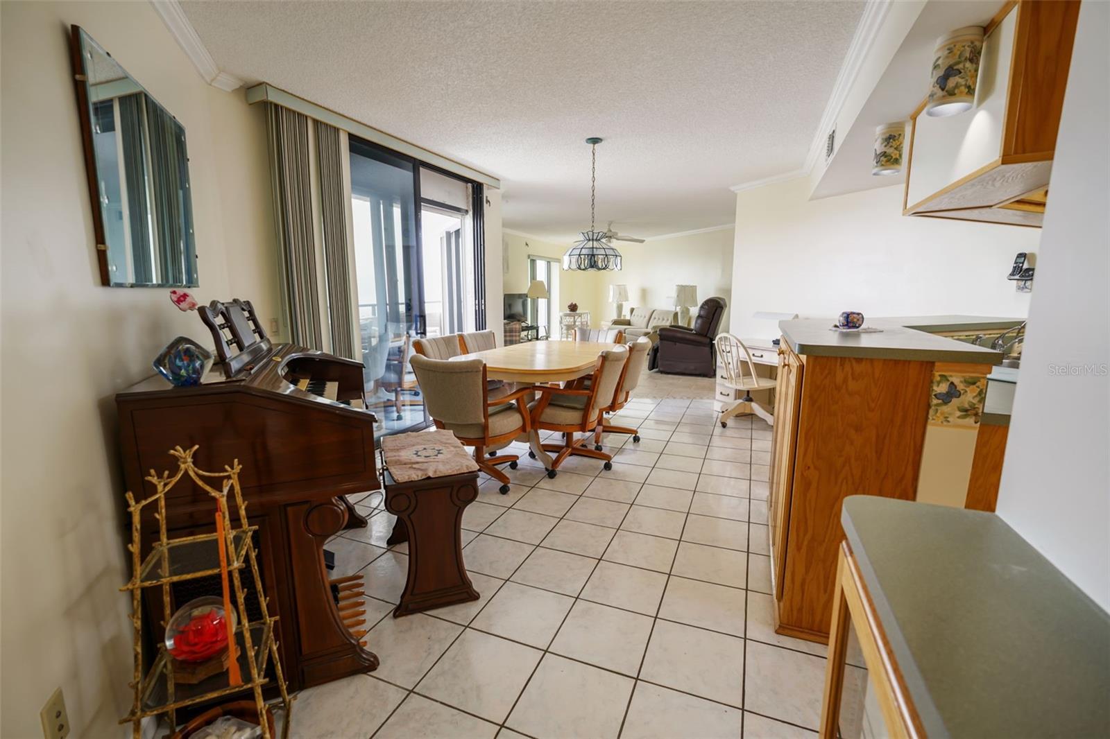 Image 20 of 61 For 6035 Sea Ranch Drive 800