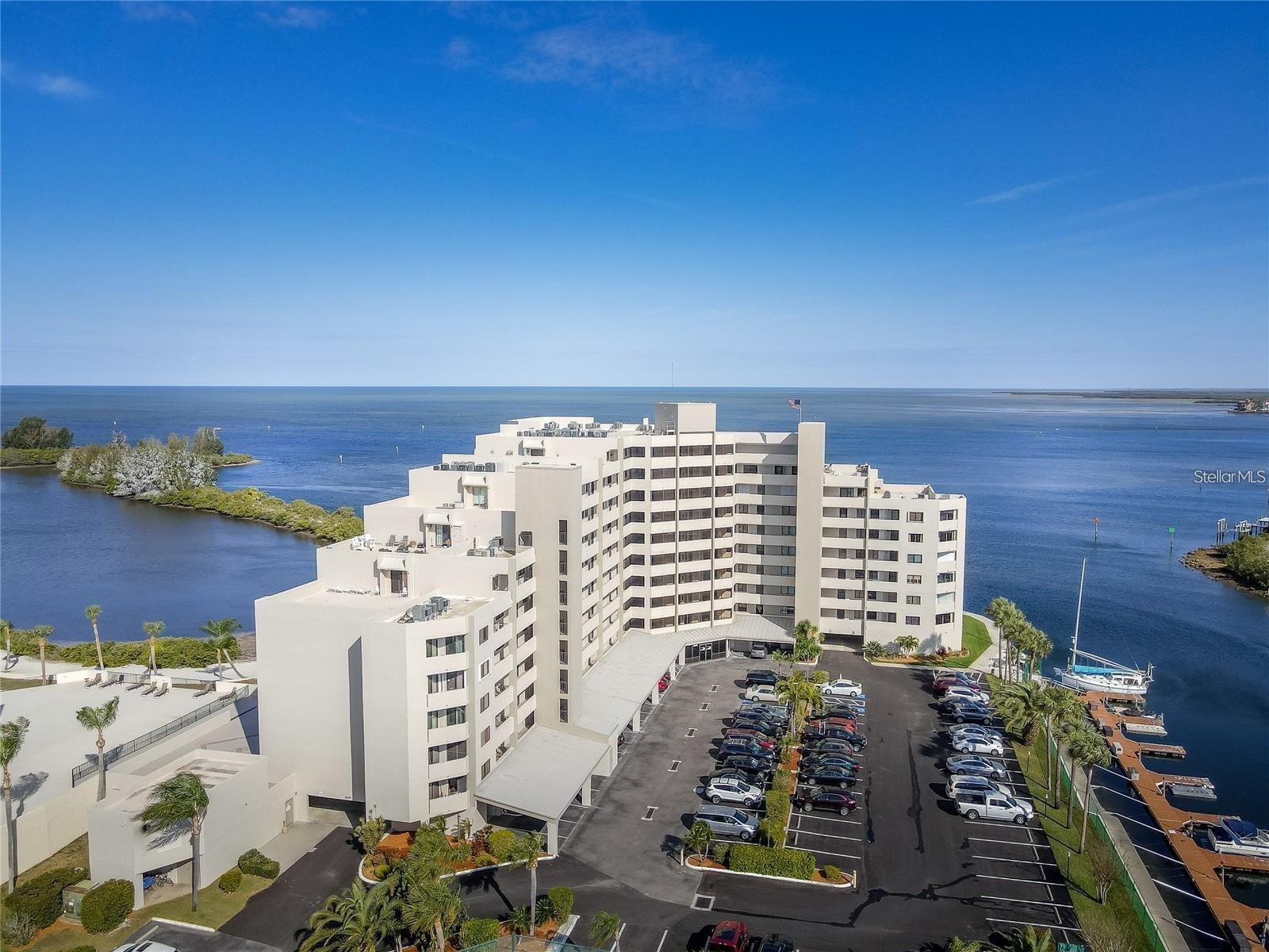 Image 4 of 61 For 6035 Sea Ranch Drive 800