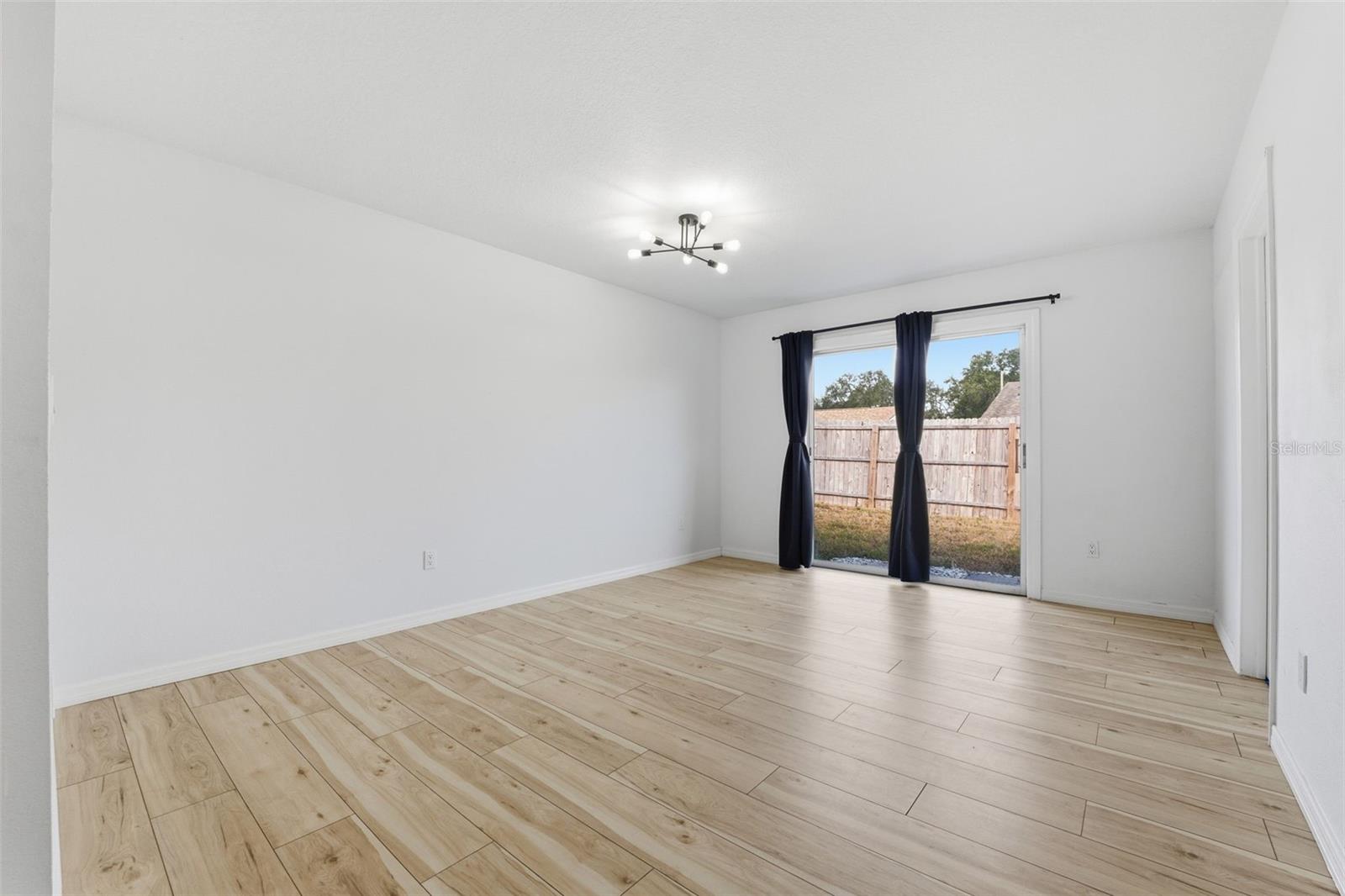 Image 12 of 22 For 8025 San Fernando Drive