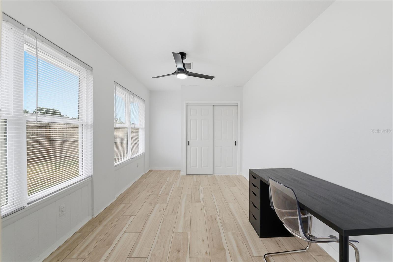 Image 19 of 22 For 8025 San Fernando Drive