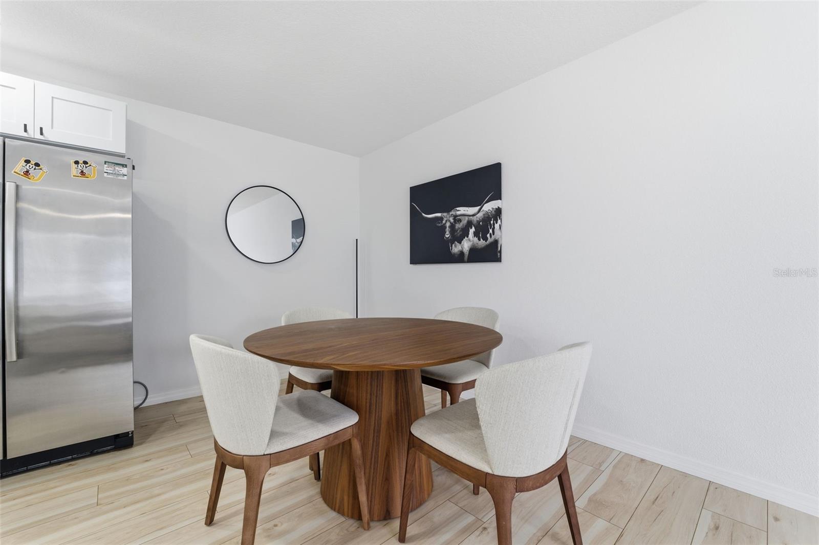 Image 7 of 22 For 8025 San Fernando Drive