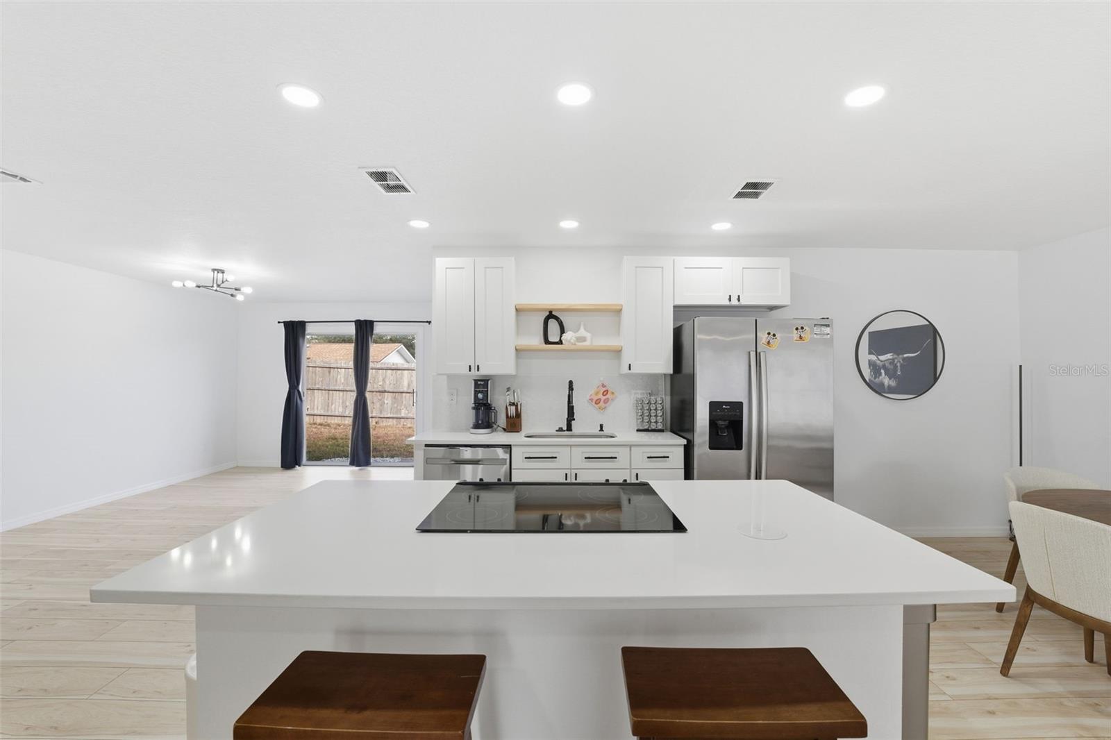 Image 8 of 22 For 8025 San Fernando Drive