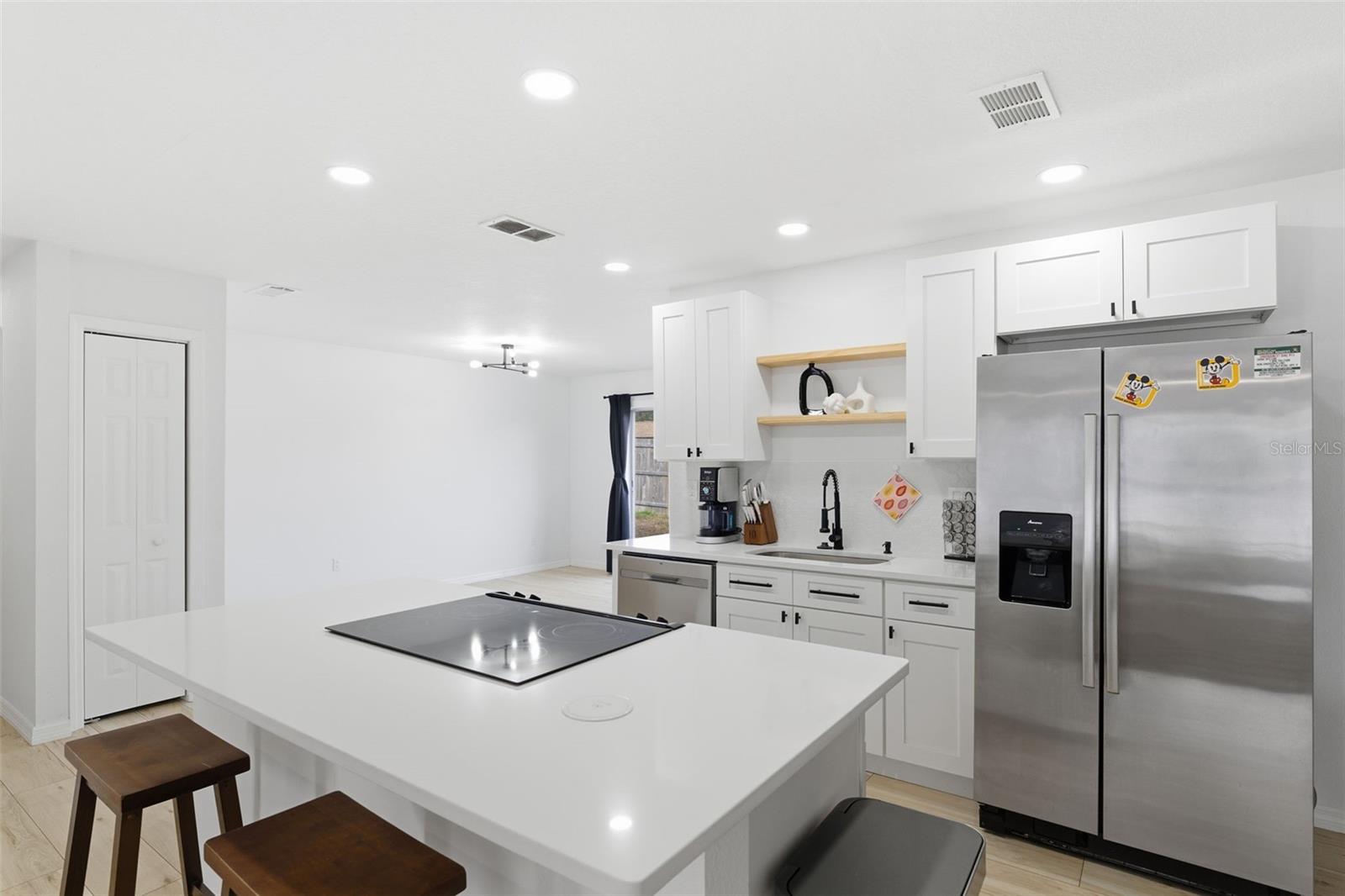 Image 9 of 22 For 8025 San Fernando Drive