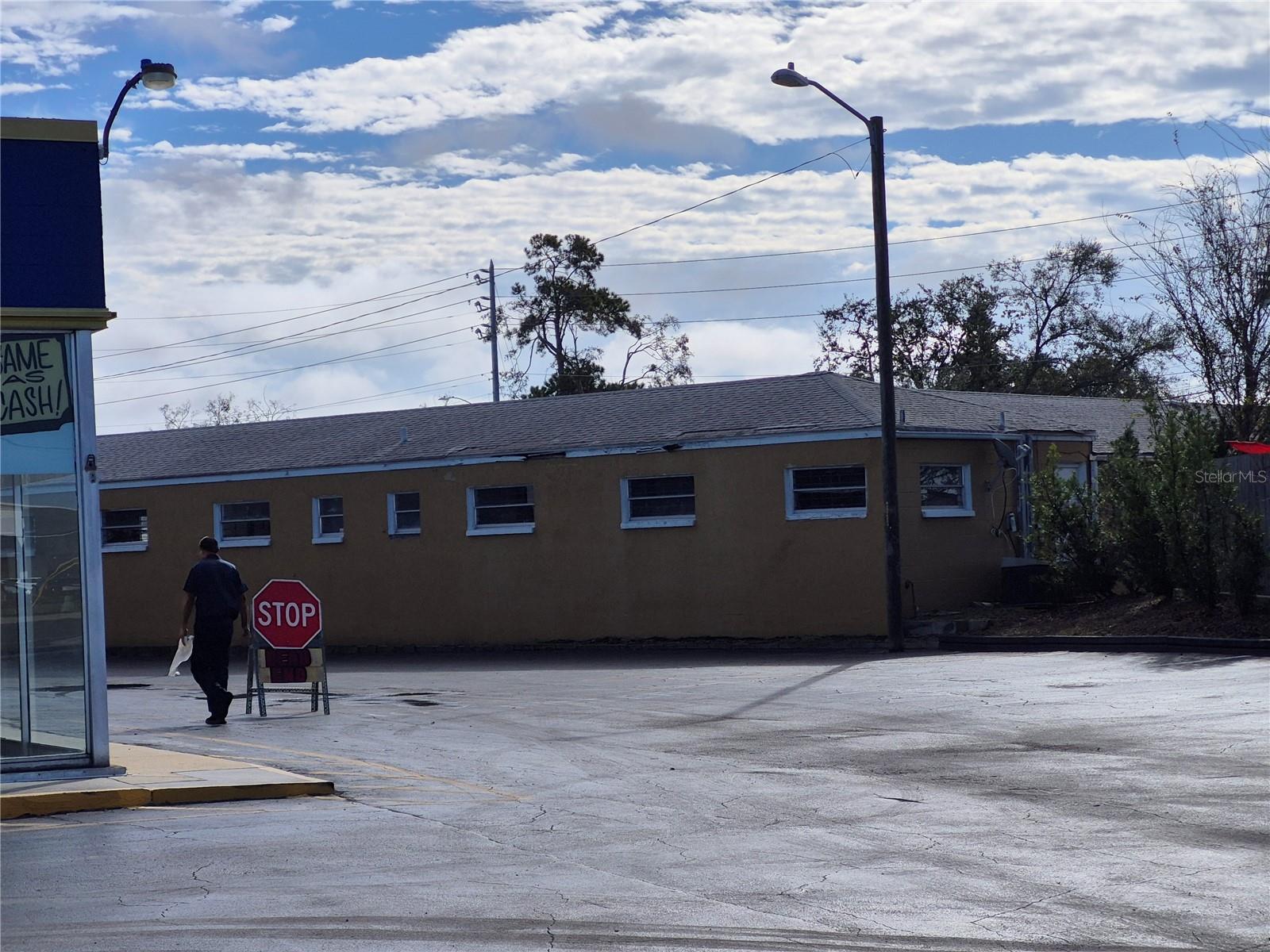 Image 4 of 16 For 5147 Marine Parkway