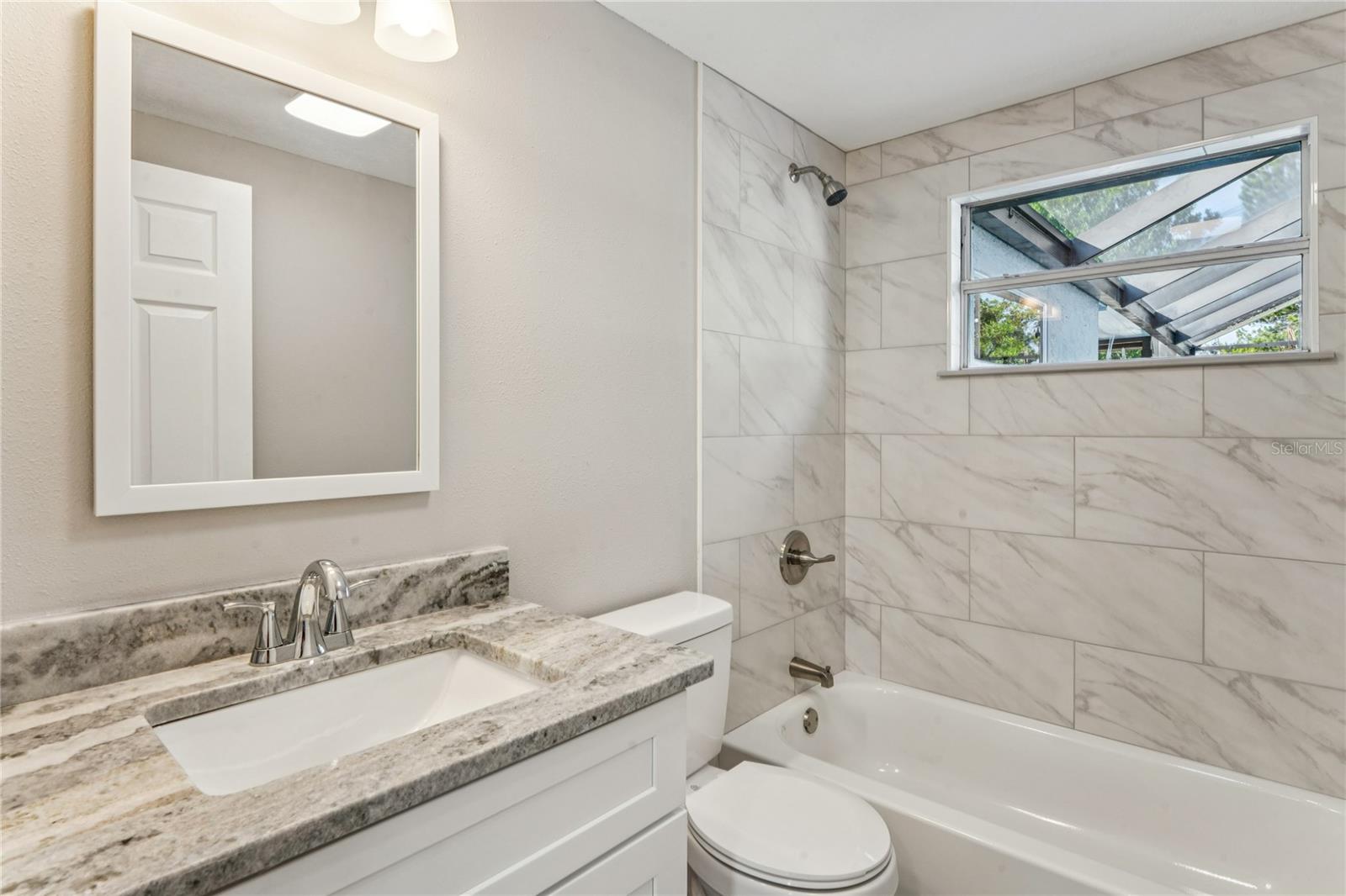 Listing photo id 29 for 3701 Devonshire Drive