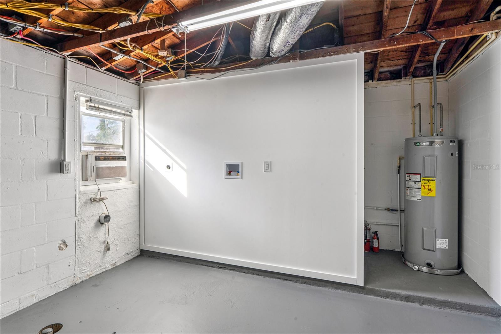 Listing photo id 48 for 3701 Devonshire Drive