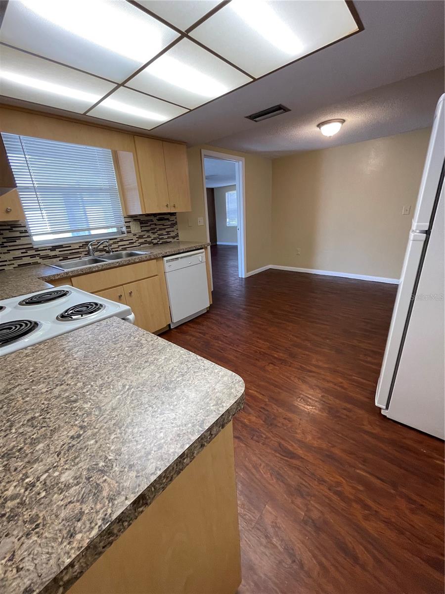 Image 34 of 43 For 7935 Yucca Drive