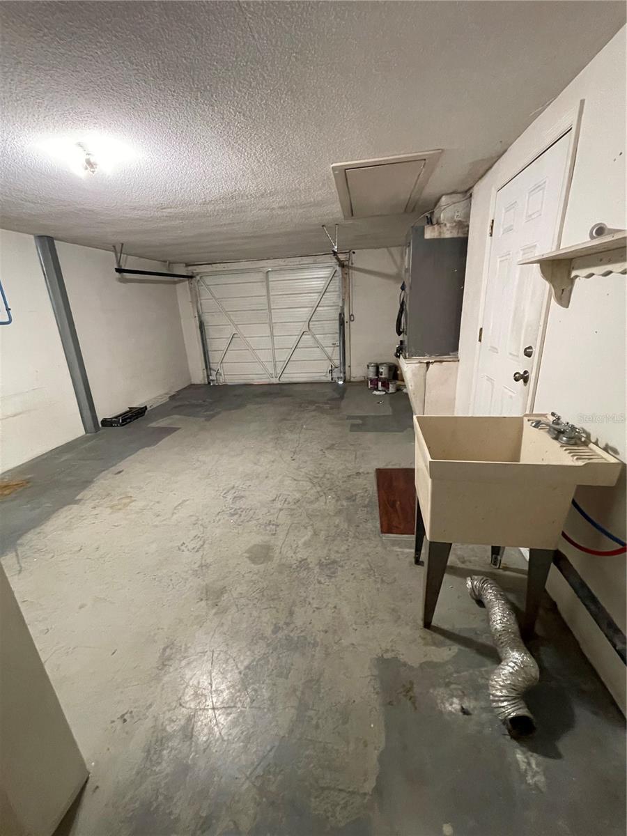 Image 36 of 43 For 7935 Yucca Drive