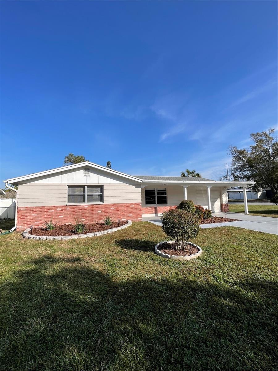 Image 5 of 43 For 7935 Yucca Drive