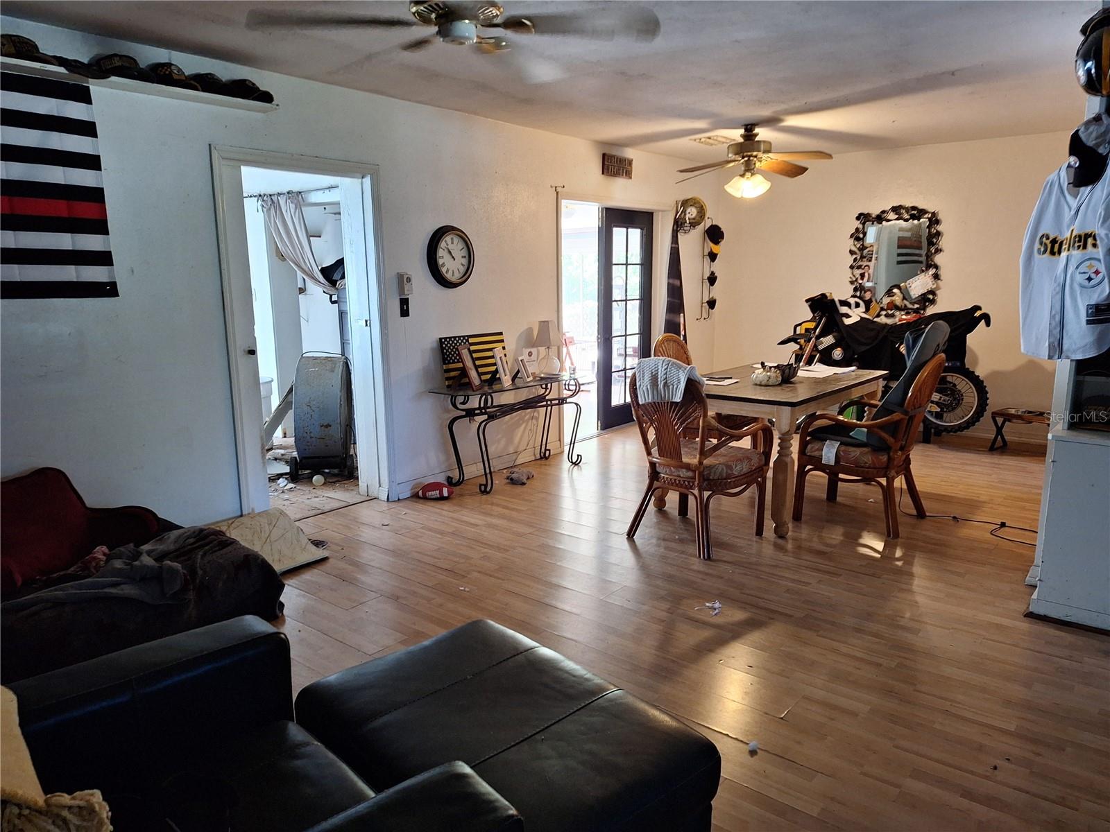 Image 11 of 69 For 5506 Carlton Road