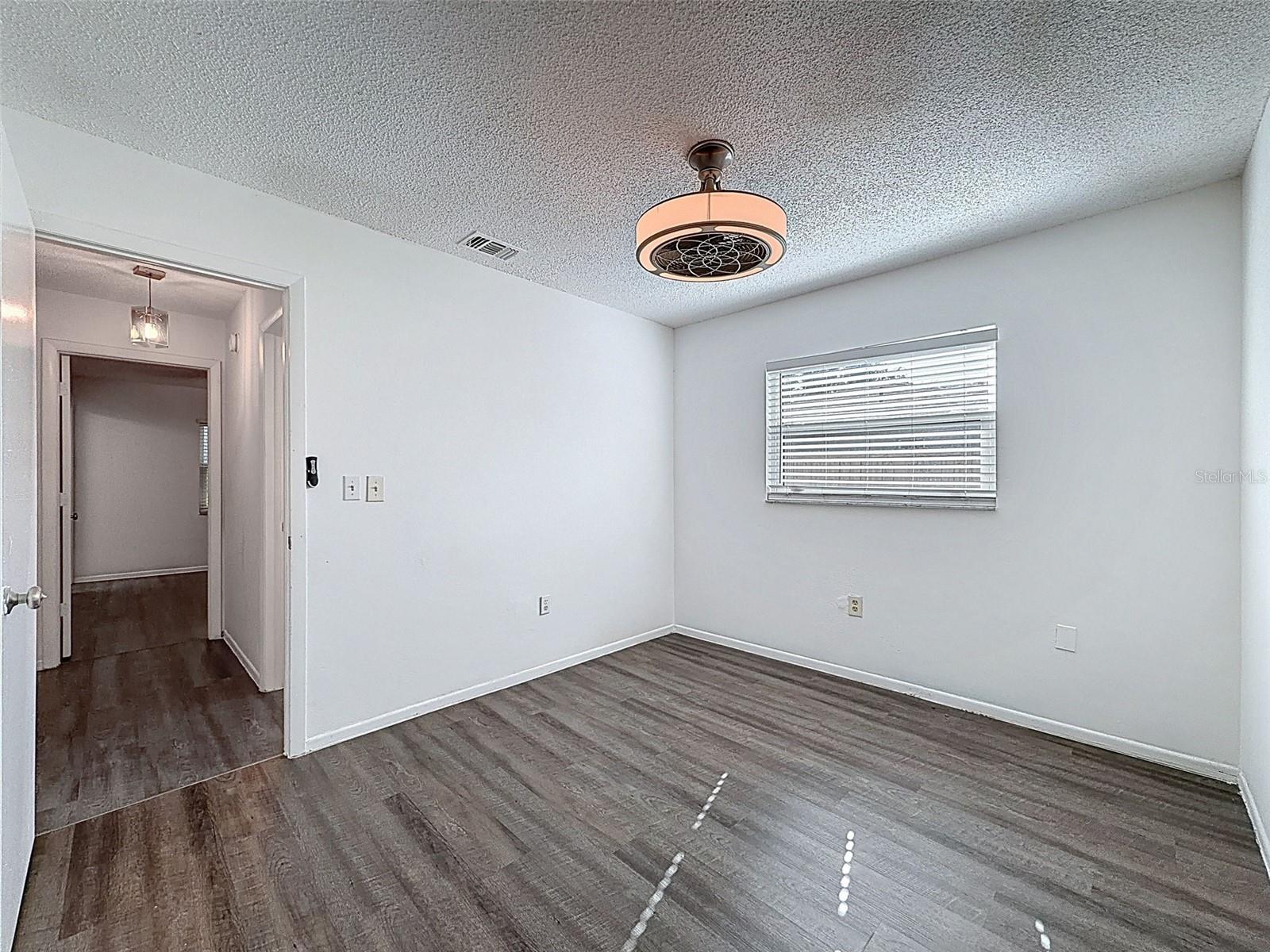 Image 24 of 41 For 10330 White Cedar St