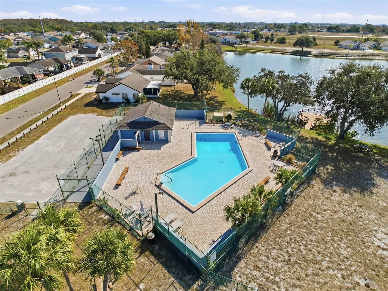 Image 37 of 41 For 10330 White Cedar St