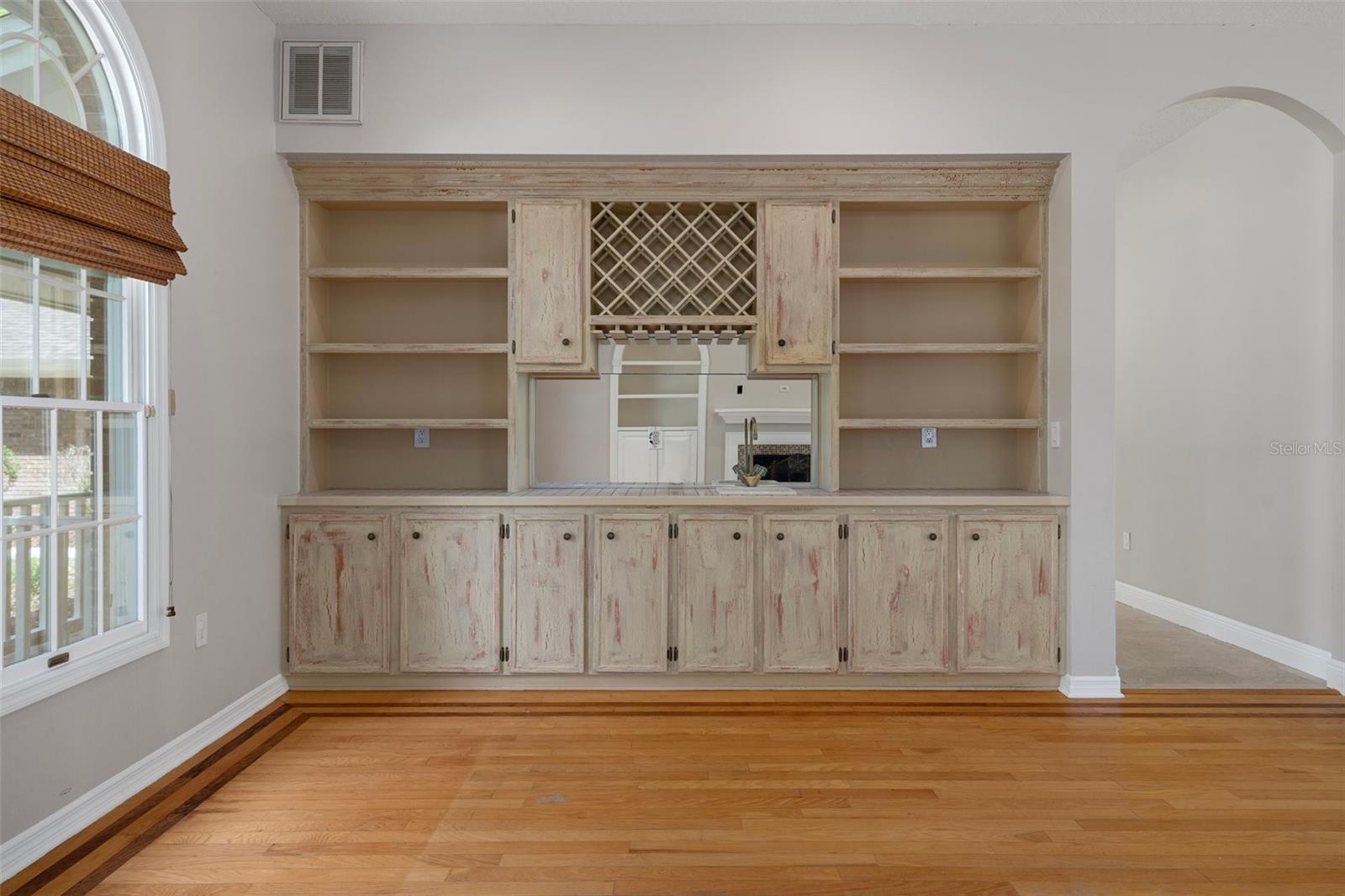 Image 19 of 100 For 7268 Crystal Spring Run