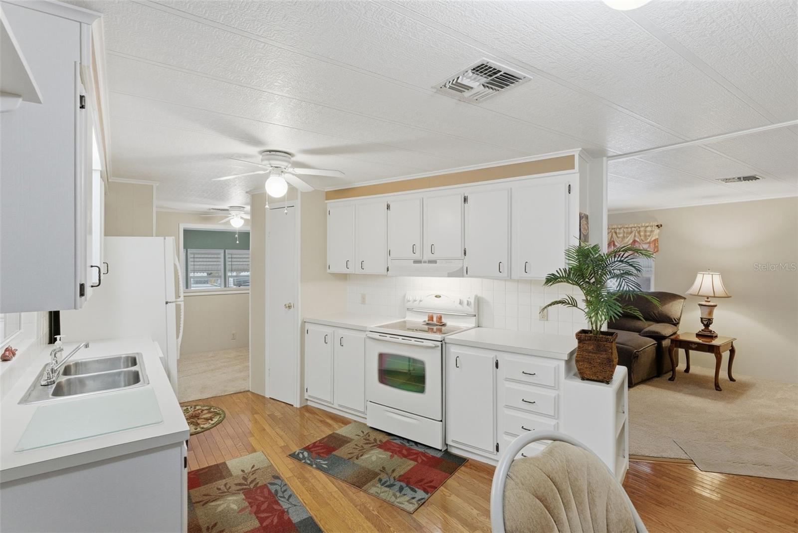 Image 19 of 61 For 7321 Grand Pine Drive