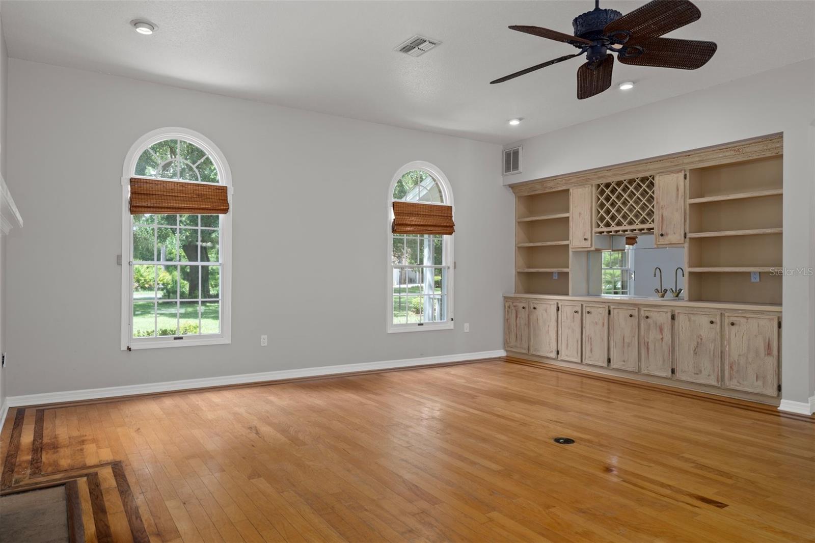 Image 21 of 100 For 7268 & 0 Crystal Spring Run