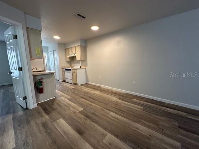 Image 4 of 14 For 2781 Landover Boulevard