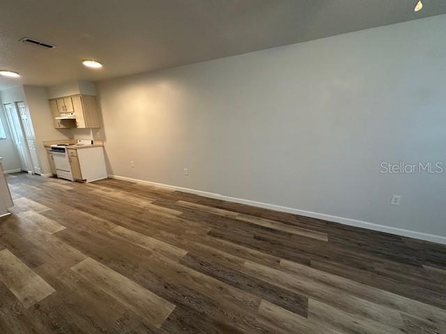 Image 5 of 14 For 2781 Landover Boulevard