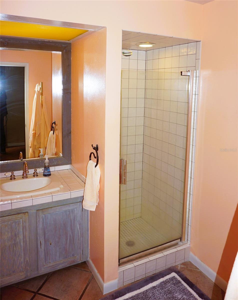 Image 16 of 35 For 1859 Mazo Manor U6