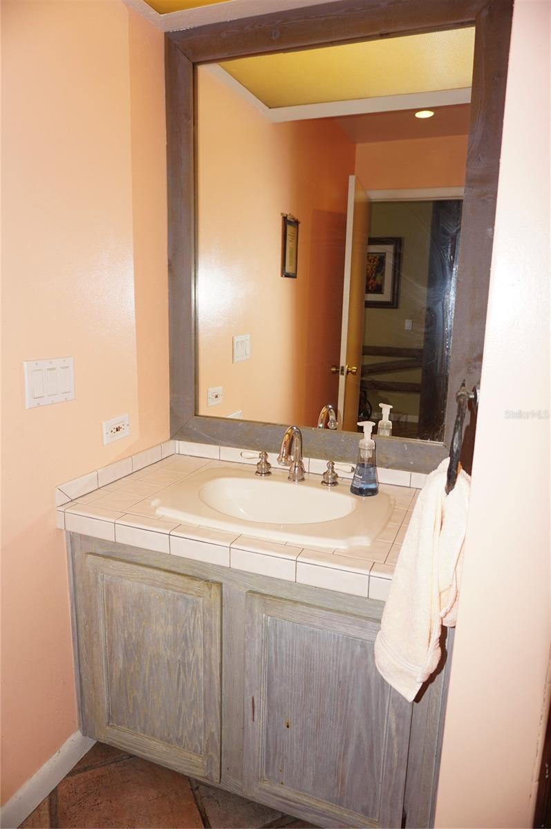 Image 17 of 35 For 1859 Mazo Manor U6