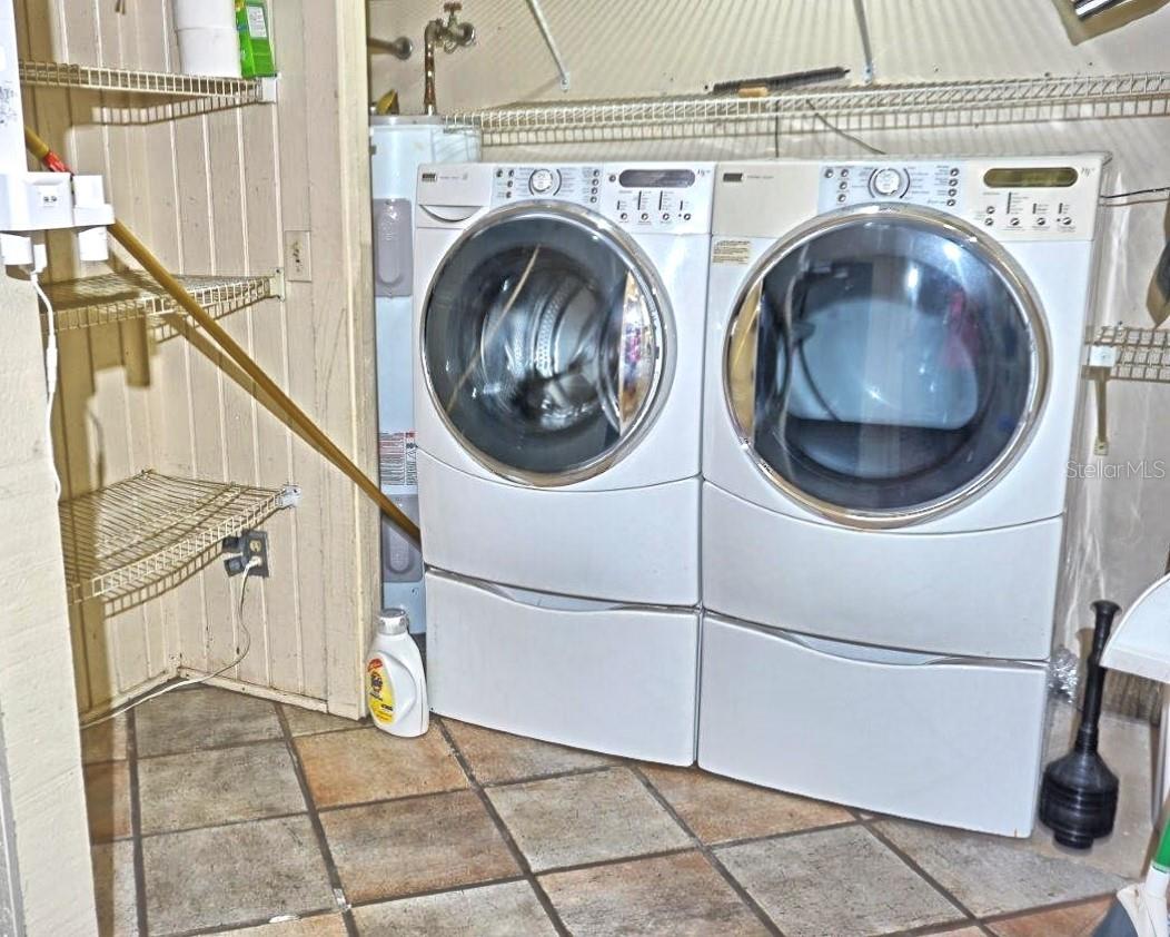 Image 29 of 35 For 1859 Mazo Manor U6