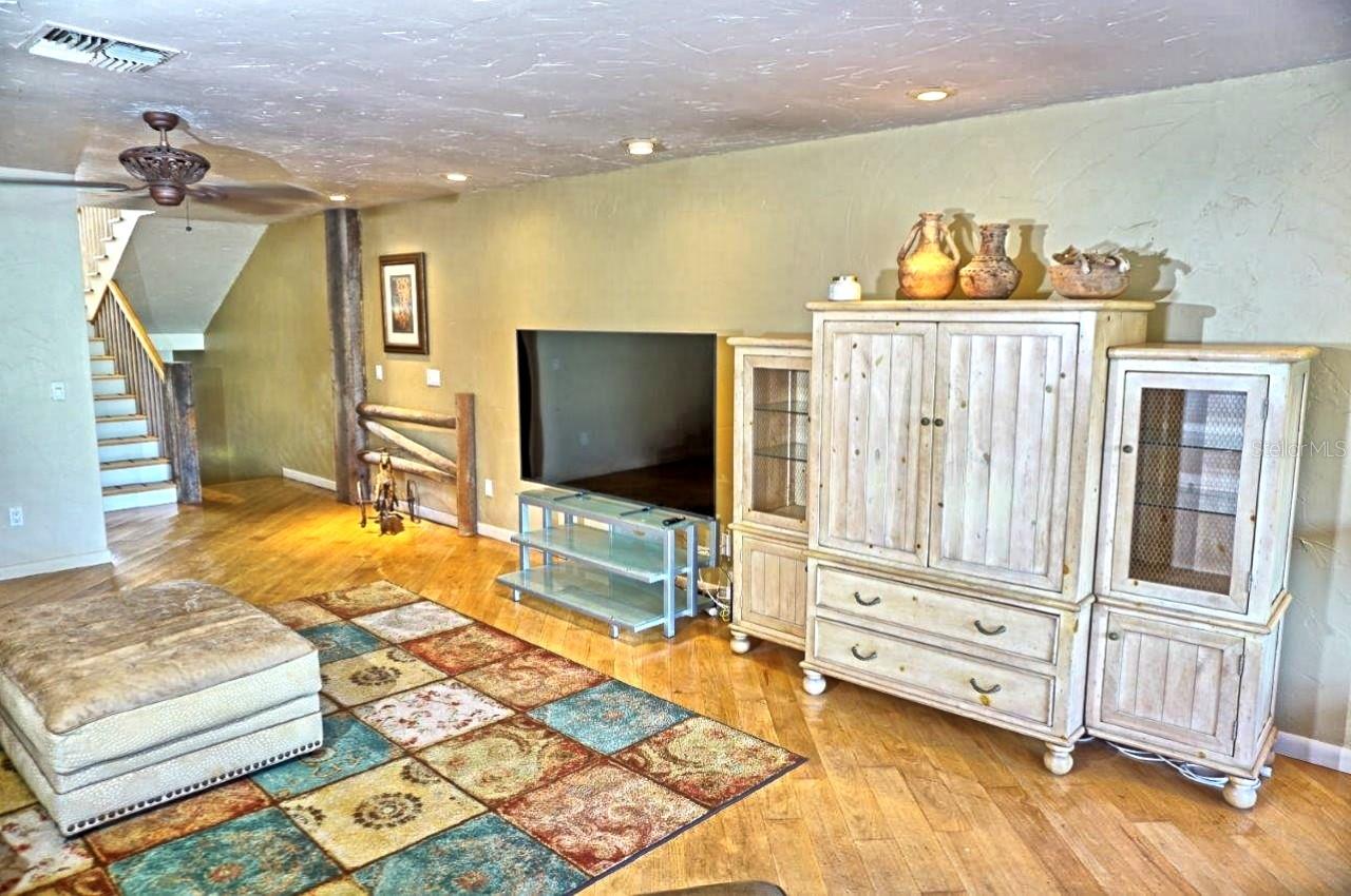 Image 7 of 35 For 1859 Mazo Manor U6