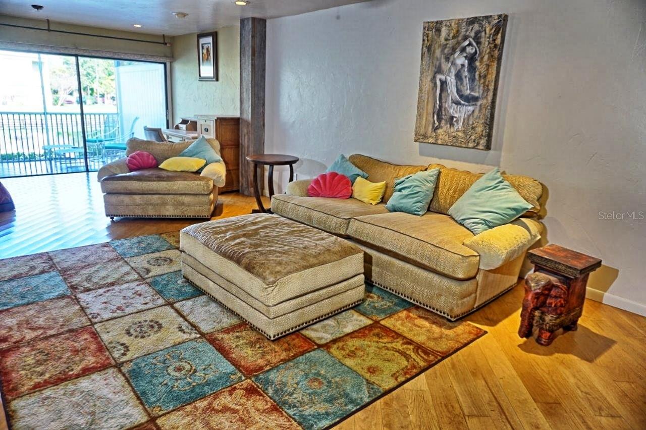 Image 8 of 35 For 1859 Mazo Manor U6