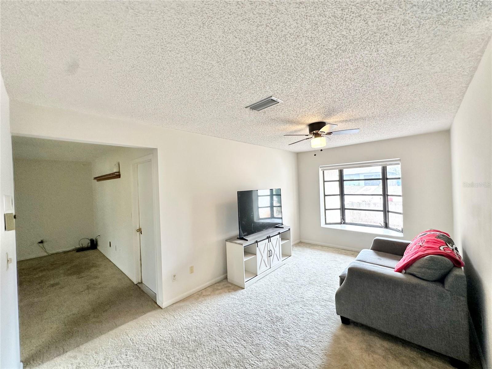 Image 11 of 50 For 7414 Acorn Circle