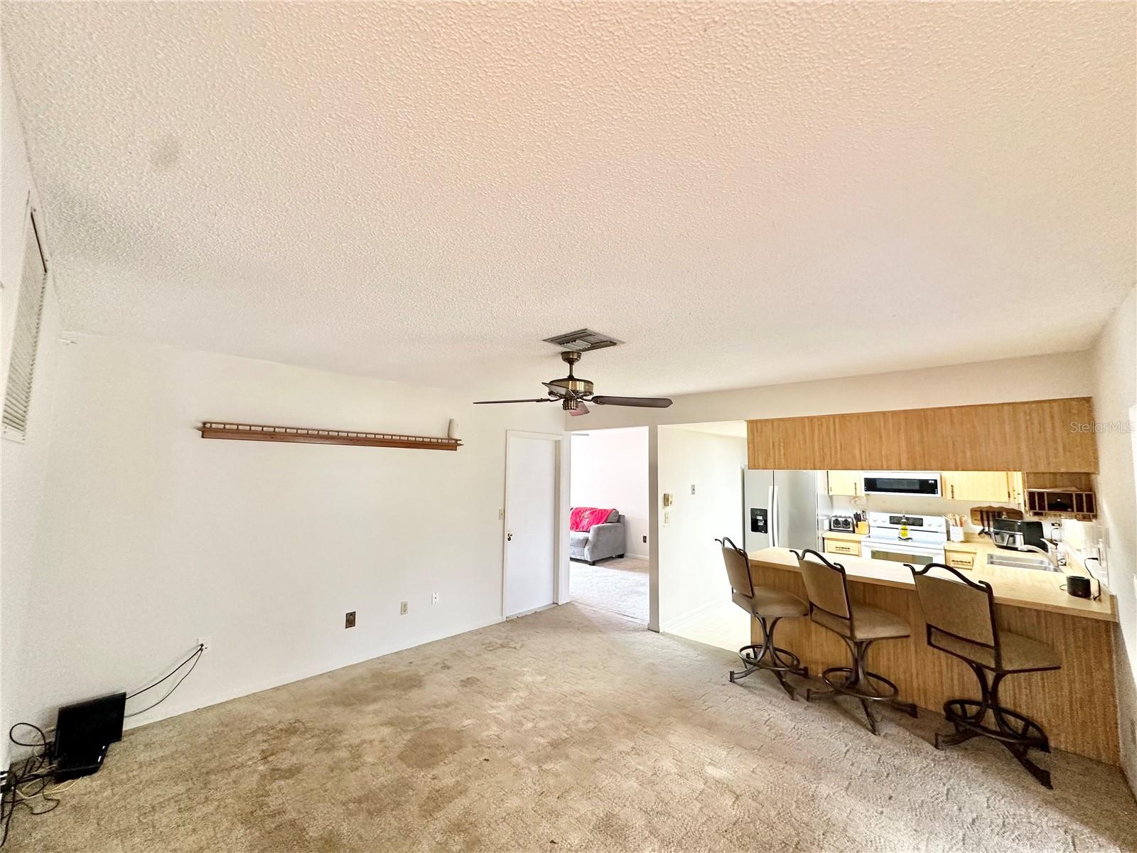 Image 17 of 50 For 7414 Acorn Circle