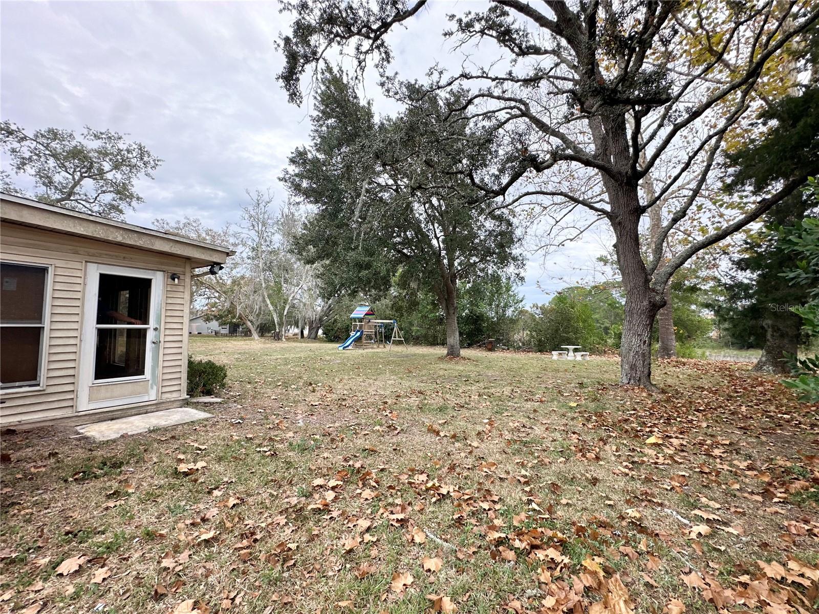 Image 38 of 50 For 7414 Acorn Circle