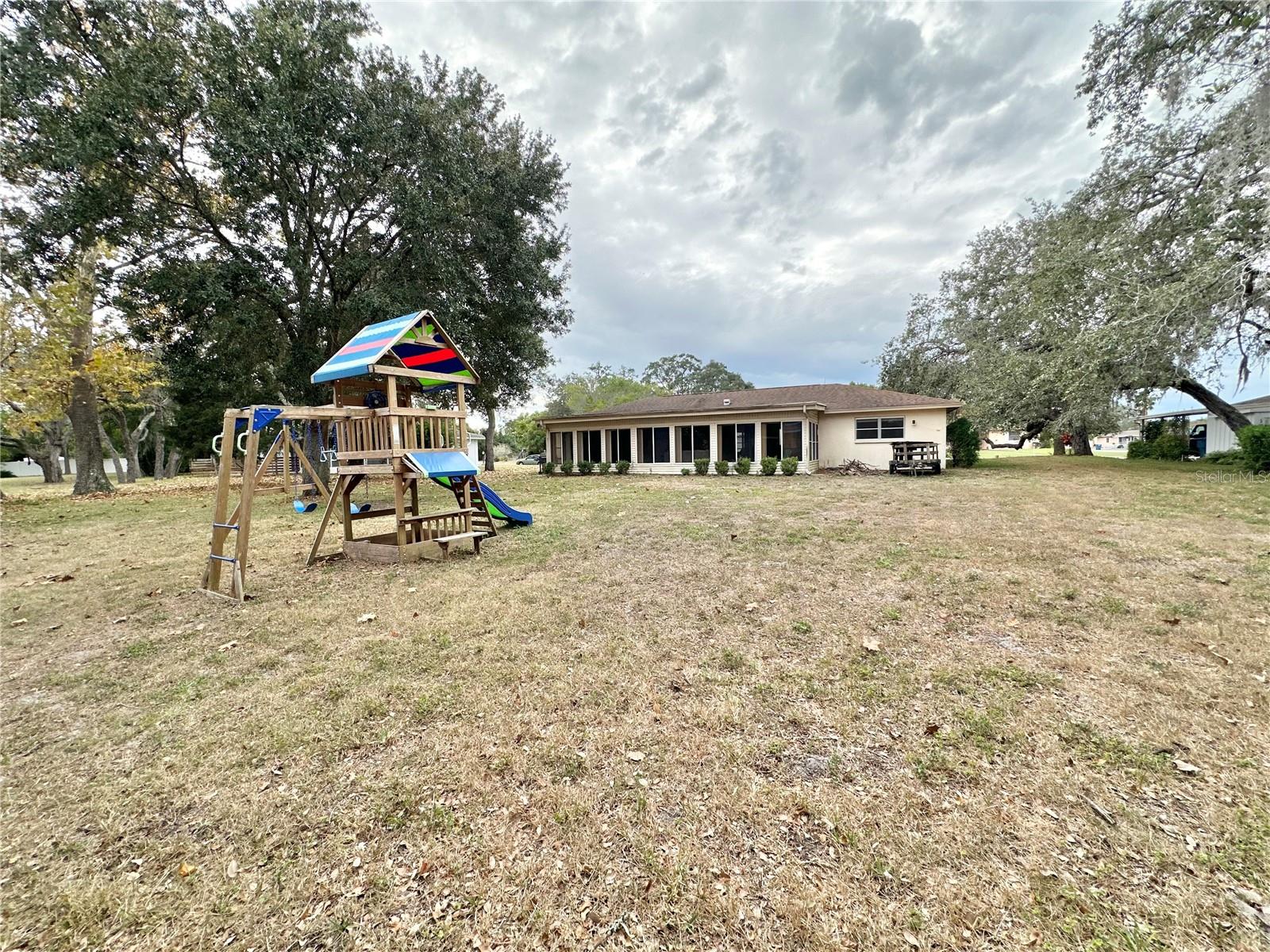 Image 40 of 50 For 7414 Acorn Circle