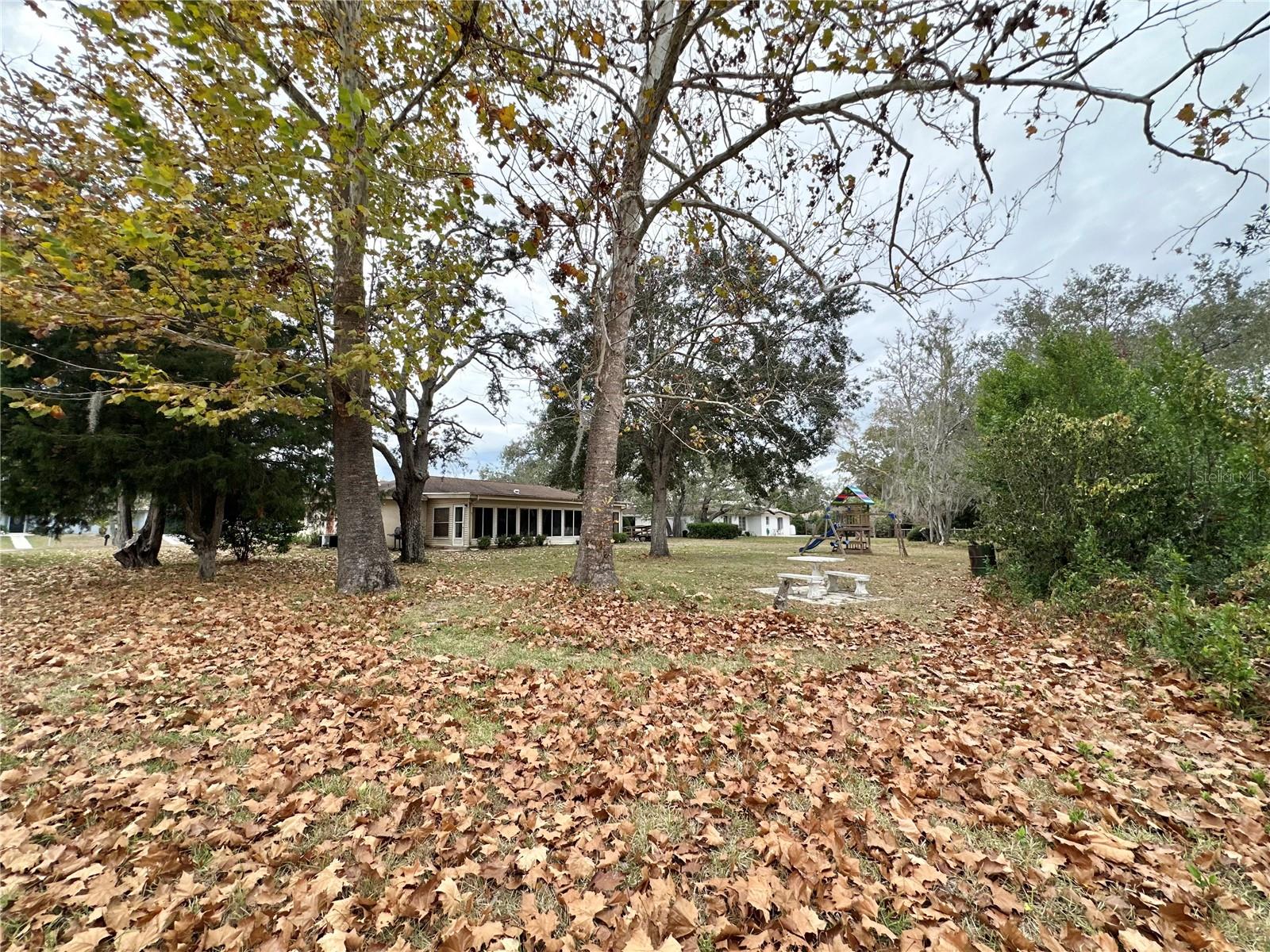 Image 41 of 50 For 7414 Acorn Circle