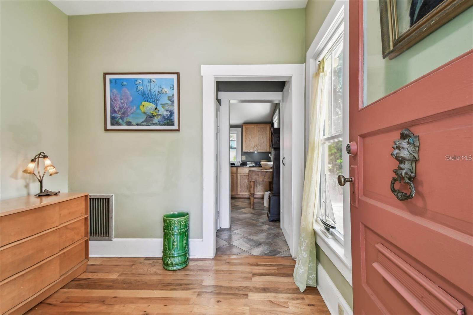 Image 19 of 54 For 7342 Grand Boulevard