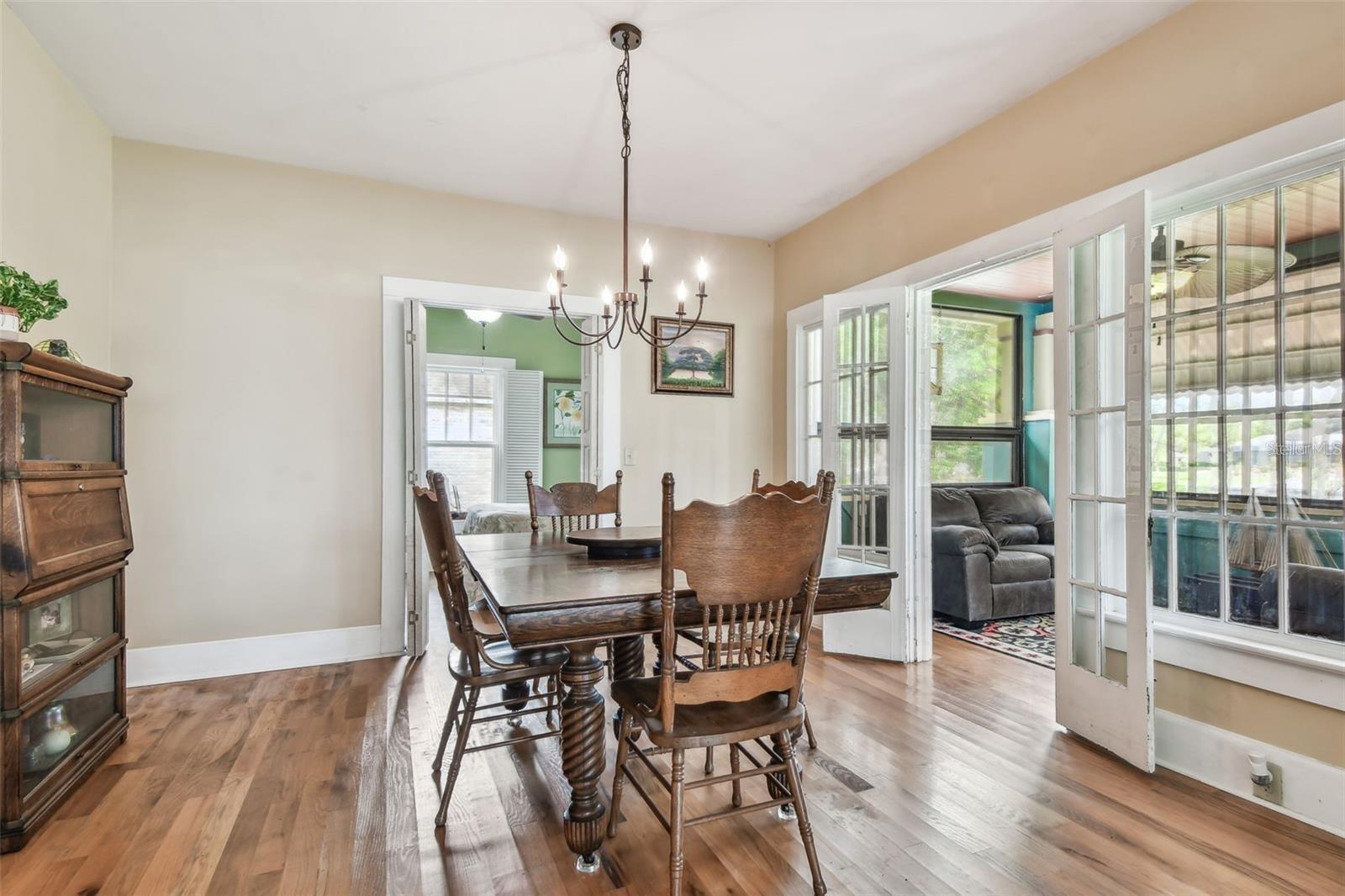 Image 26 of 54 For 7342 Grand Boulevard