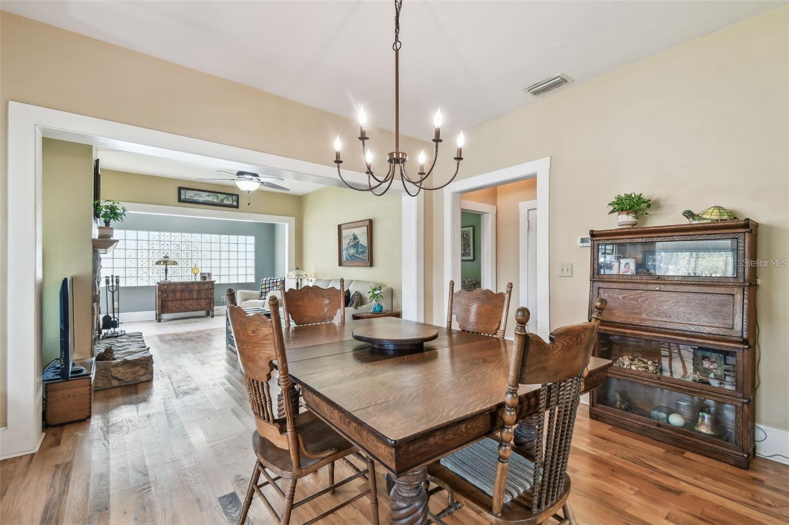 Image 27 of 54 For 7342 Grand Boulevard