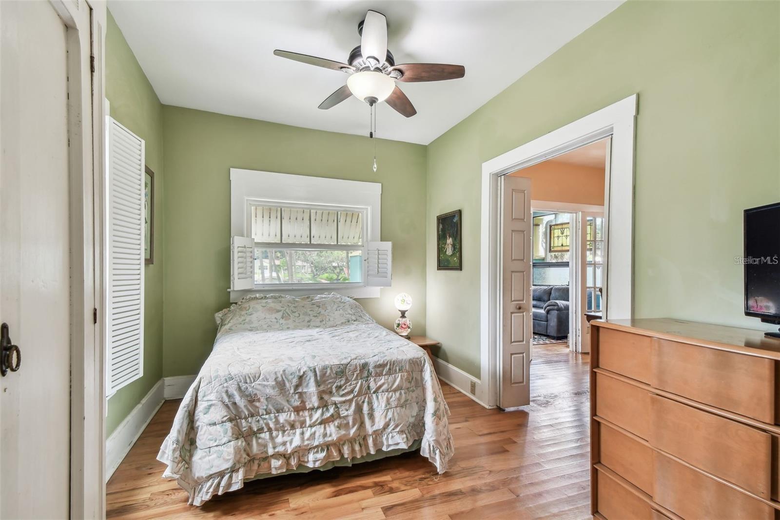 Image 39 of 54 For 7342 Grand Boulevard