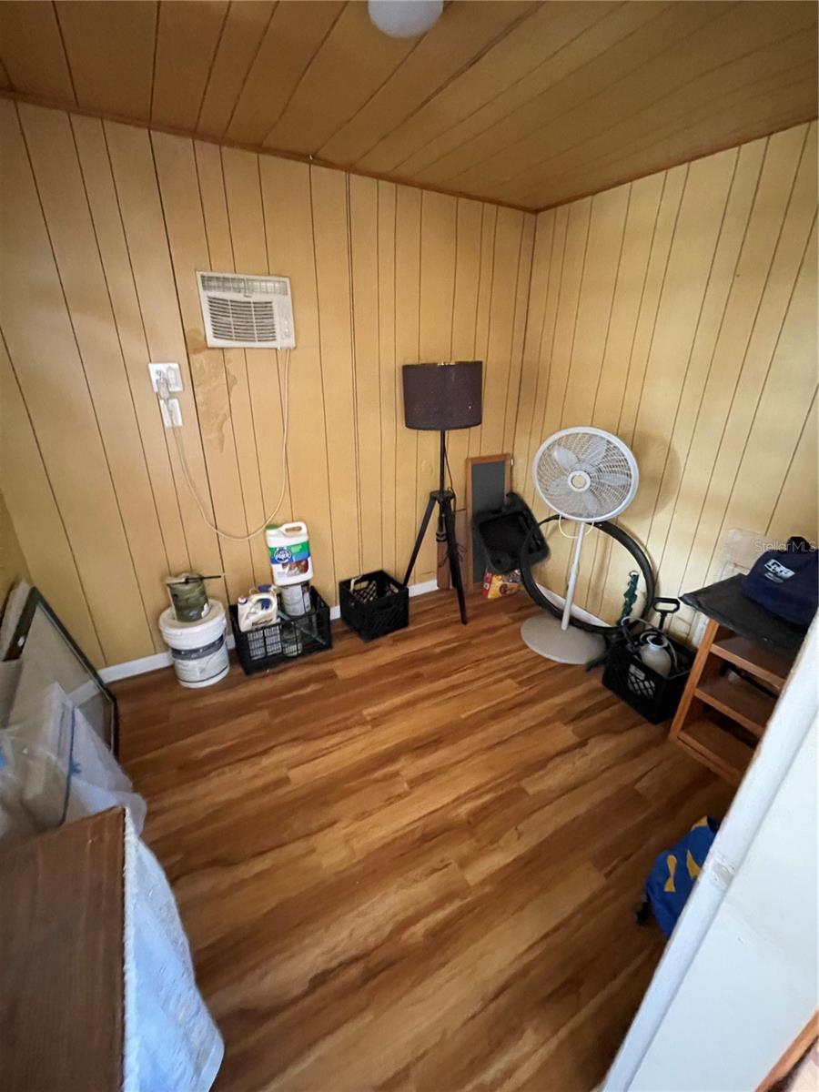 Image 10 of 27 For 8510 Willow Avenue