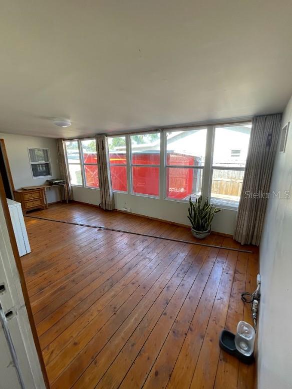 Image 18 of 27 For 8510 Willow Avenue