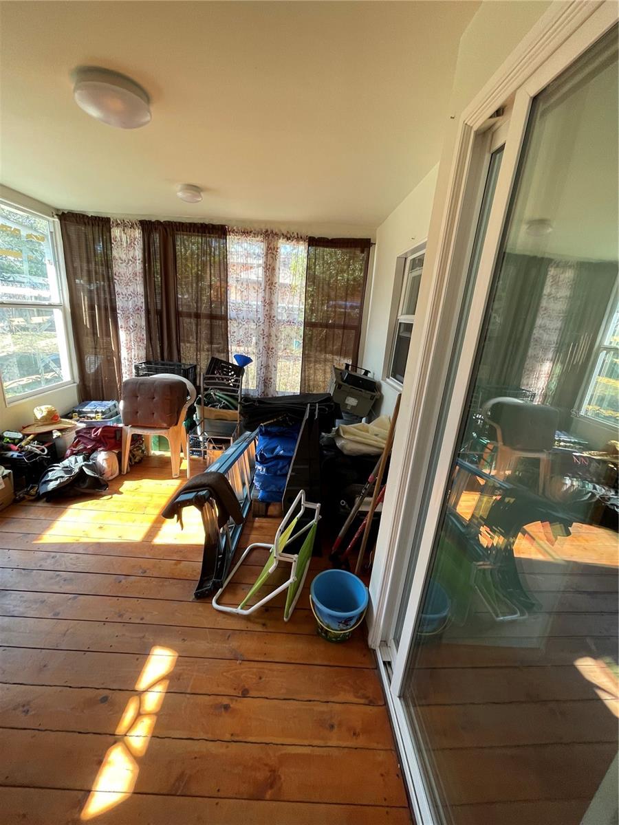 Image 20 of 27 For 8510 Willow Avenue