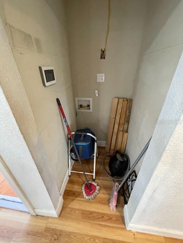 Image 22 of 27 For 8510 Willow Avenue