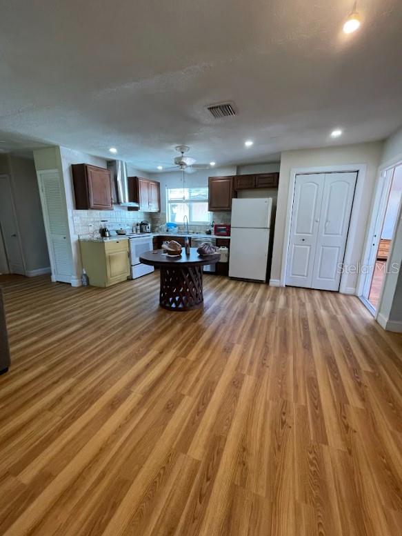 Image 3 of 27 For 8510 Willow Avenue