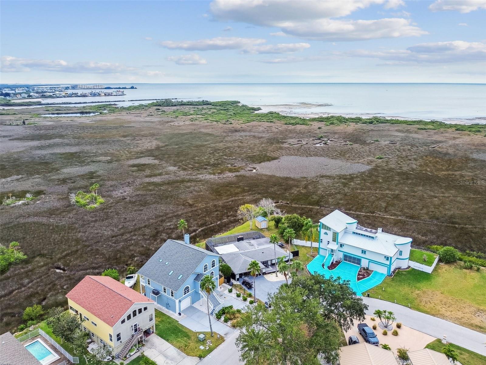 Image 4 of 44 For 6952 Southwind Drive