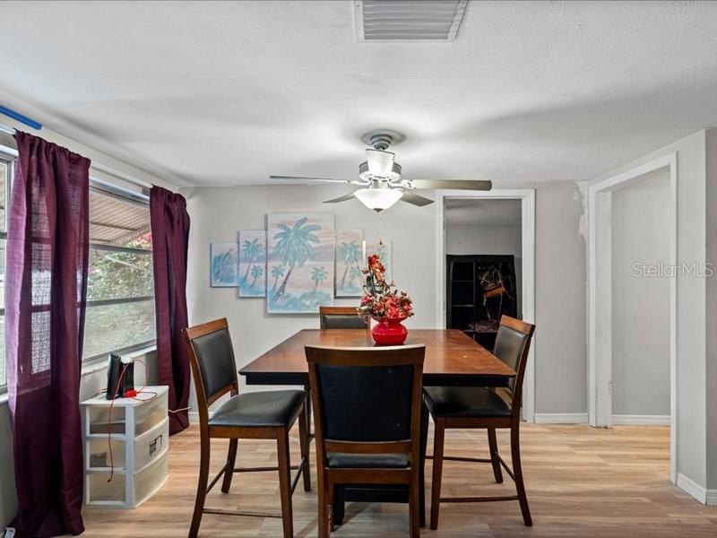 Image 9 of 32 For 3720 Warbler Drive